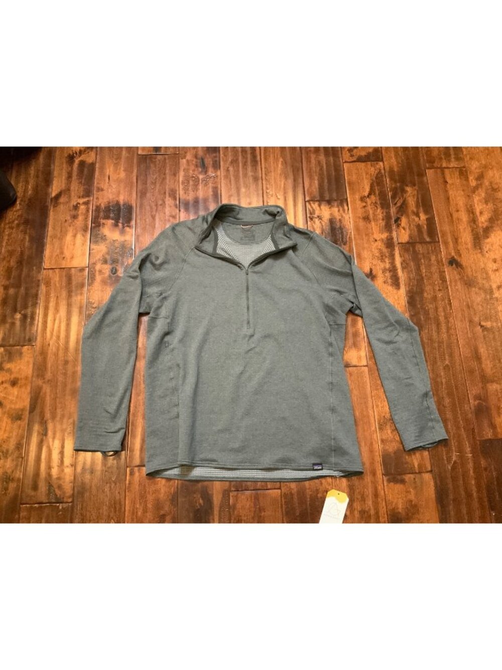 Patagonia Men's Gray Capilene Midweight 1/4 Zip Neck Base Layer Shirt, Size XL